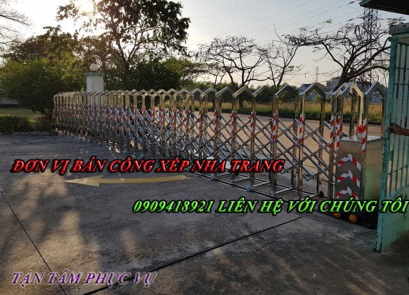 Thi công lắp đặt cổng xếp tại Nha Trang